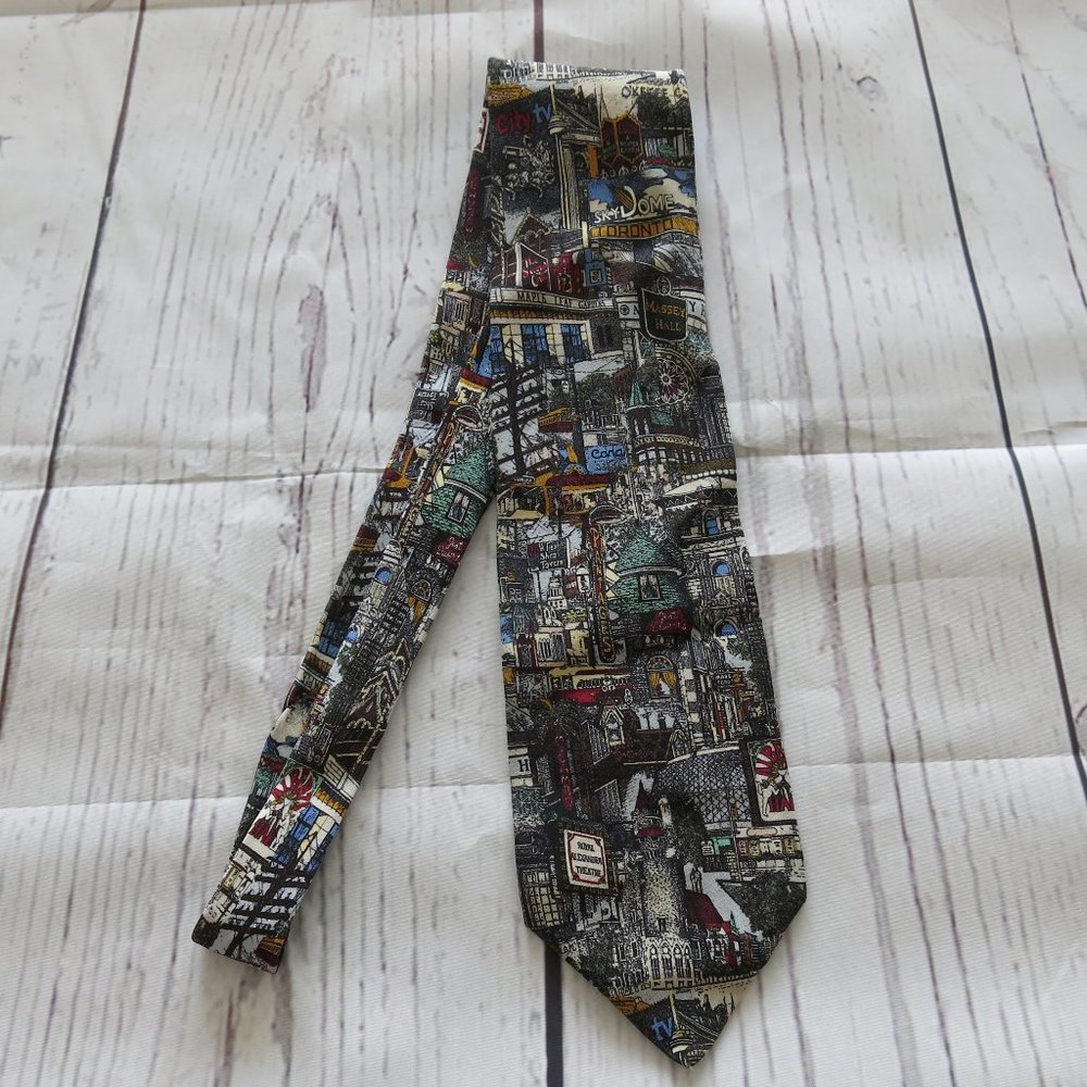 VTG David Crighton "My Toronto" City Scenes Art To Wear Novelty Silk Neck Tie